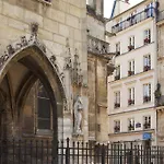 دو لا بلاس دو لوفر - إسبريت دي فرنس فندق 4*
