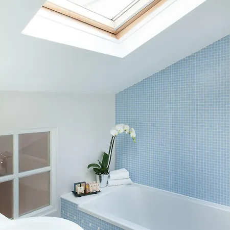 De La Place Du Louvre - Esprit De France Hotel Paříž