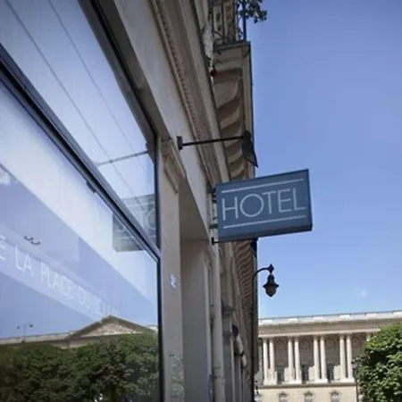 De La Place Du Louvre - Esprit De France