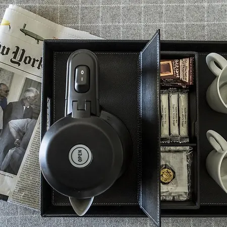 Hotel De La Place Du Louvre - Esprit De France