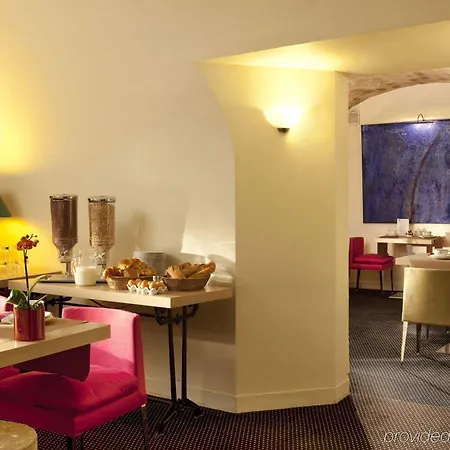 De La Place Du Louvre - Esprit De France 4*