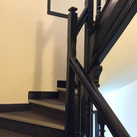 De La Place Du Louvre - Esprit De France Paříž