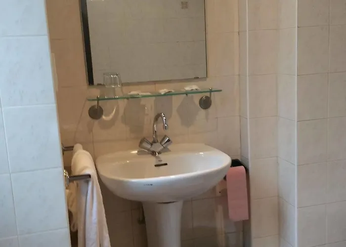 De La Place Du Louvre - Esprit De France 4* פריז